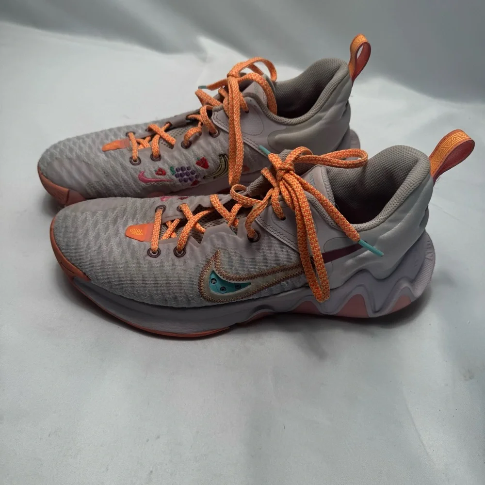 Nike Mens Giannis Immortality Force Field Super Smoothie Basketball Shoes Size 9
